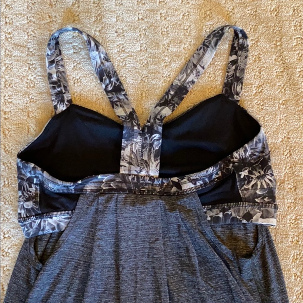 Lululemon workout top